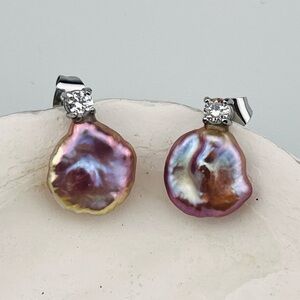 EA007 Amazing quality organic shape fresh water pearl & zirconia stud earrings